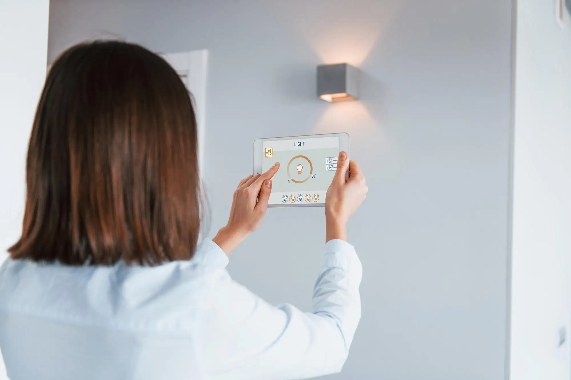 Smart Switches - A Beginner’s Guide to Understanding and Installing Smart Switches - Vorlane - Vorlane